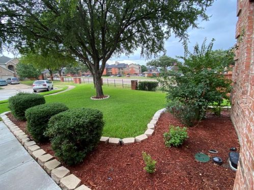 9840 Cliffside Dr, Irving TX  75063-5040 exterior