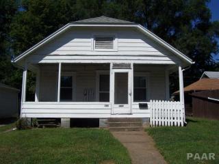 205 12th St, Pekin, IL 61554-3609