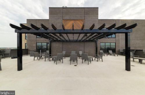 226 Arch St, Philadelphia PA  19106-4400 exterior