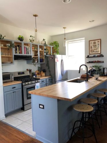 1435 Springfield Ave, Chicago, IL 60651-2043