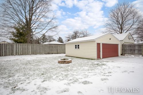 943 Kelsey St, Grand Rapids, MI 49505-3711