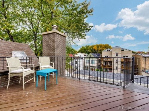 1126 Lill Ave, Chicago IL 60614-2018 exterior