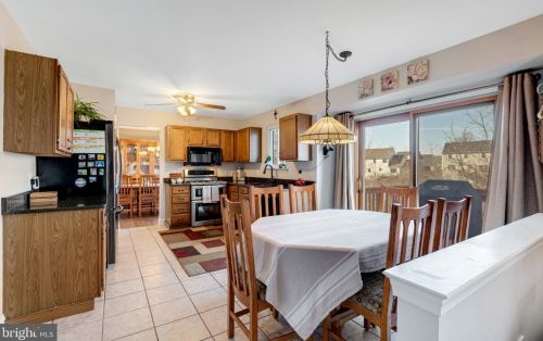 107 Bayberry Dr, Limerick PA 19468-1240 exterior