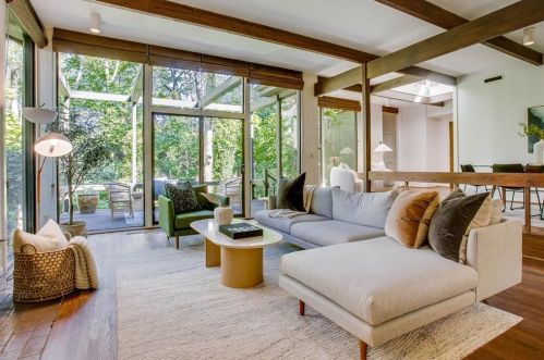 11150 Fernald Ave, Dallas TX 75218-1203 exterior