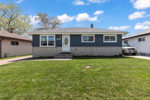 1547 Holmes Ave, Milwaukee WI  53221-3544 exterior