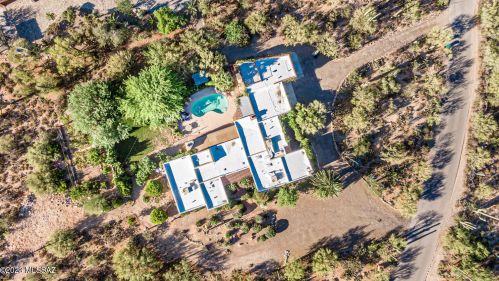 5925 Mina Vis, Tucson AZ 85718-4128 exterior