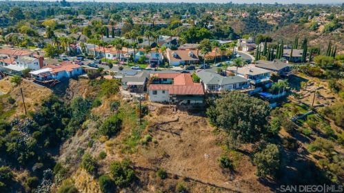 4875 Alder Dr, San Diego CA  92116-2325 exterior