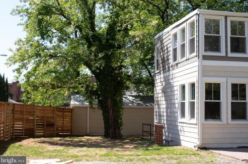 4119 Gault Pl, Washington DC  20019-3537 exterior