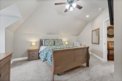 603 Saint Clair St, Pittsburgh PA 15206-3614 exterior