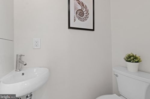 5515 3rd St, Washington DC  20011-2114 exterior