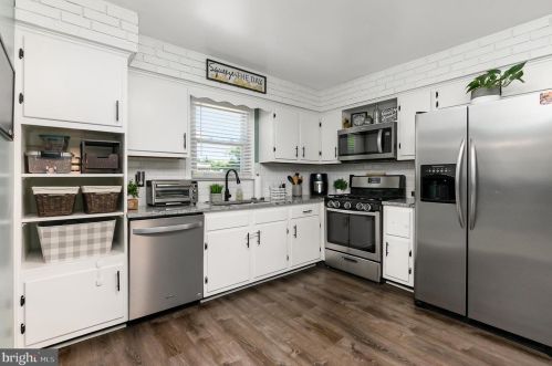 457 Glendale Ave, Glen Burnie MD 21061-1925 exterior