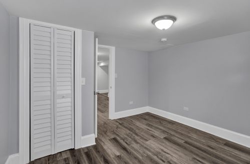 8232 Ridgeland Ave, Chicago IL  60617-1744 exterior