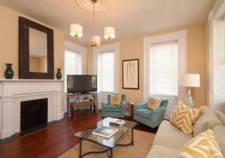 283 Bay St, Charleston SC  29401-2632 exterior