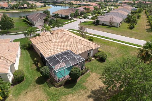 11720 Apple Blossom Trl, Fort Pierce FL  34987-2475 exterior