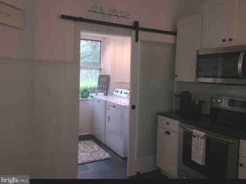 2008 Marietta Ave, Lancaster PA 17603-2354 exterior