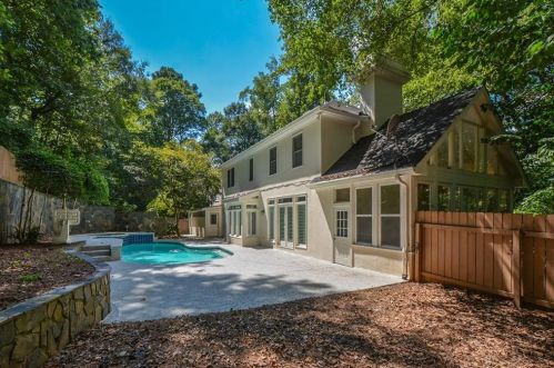 1685 Brandon Hall Dr, Atlanta GA 30350-3704 exterior