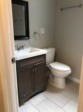 6428 Eberhart Ave, Chicago IL 60637-2403 exterior