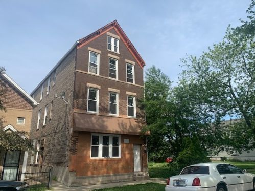 8444 Buffalo Ave, Chicago IL  60617-2609 exterior