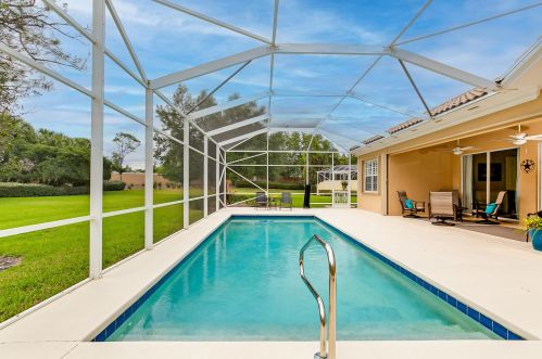 10985 Hartwick Dr, Fort Pierce, FL 34987-1901