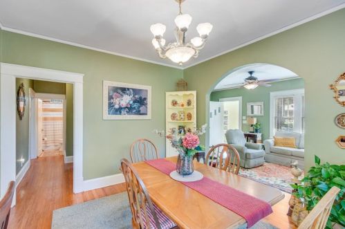 700 Ridgewood Ave, Gainesville GA 30501-3140 exterior