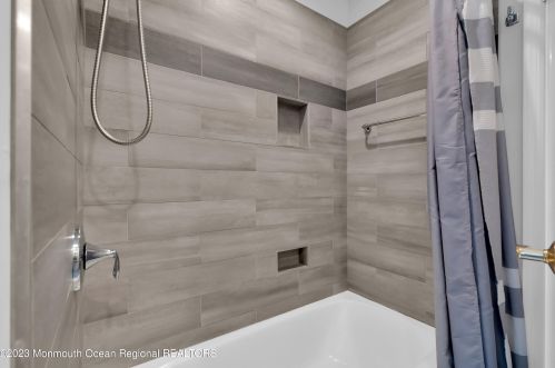 442 Frank Applegate Rd, Jackson Twp NJ 08527-2454 exterior