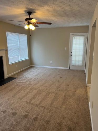 7017 Red Maple Ln, Lithonia GA  30058-2998 exterior