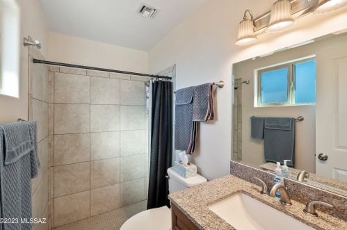 10302 Calle Del Este, Tucson AZ  85748-6845 exterior