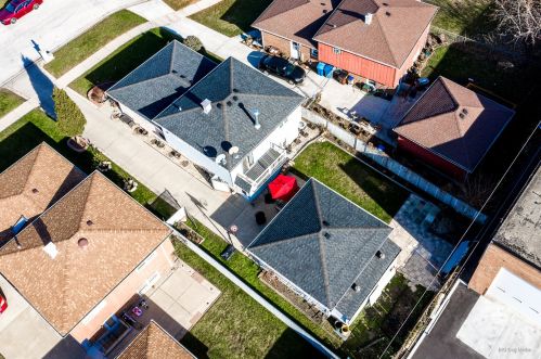 4905 124 St, Chicago IL 60628-7240 exterior