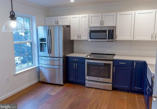 1187 Draymore Ct, Hummelstown, PA 17036-9018