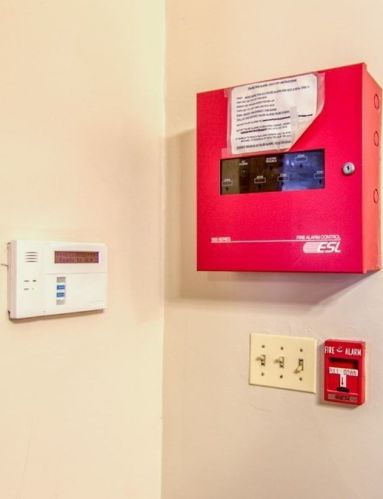 78 Maple St, Springfield MA 01105-1858 exterior