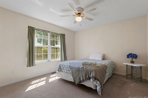 12 Canterbury Ln, Windsor CT 06095-2064 exterior