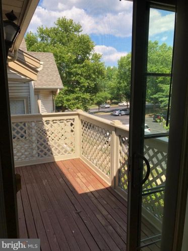 816 Foxmeadow Dr, Limerick PA 19468-1536 exterior