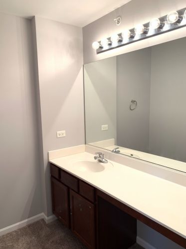 6601 Old Plank Blvd, Matteson IL 60443-1696 exterior