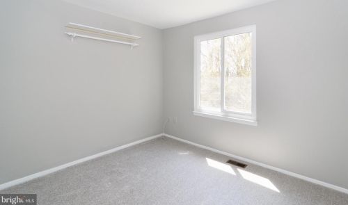 8016 Branch Wood Ct, Ellicott MD 21043-6937 exterior