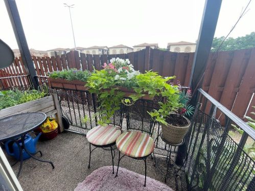 8701 Foster Ave, Chicago IL  60656-2783 exterior