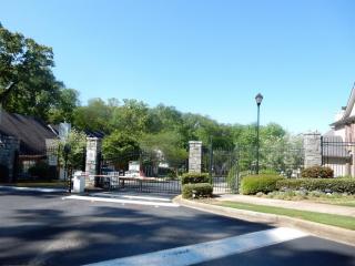 1325 Gates Cir, Atlanta, GA 30316-4095