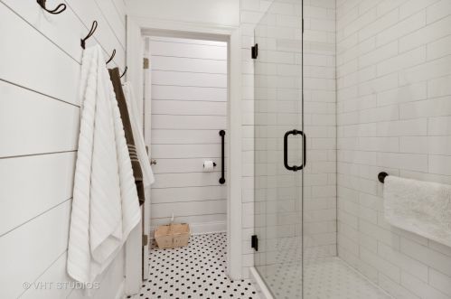 671 Pr Rdg Dr, Bull Valley IL exterior