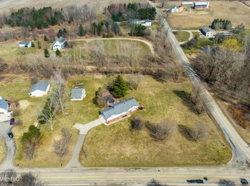 3653 108 St, Byron Township MI 49315-8705 exterior