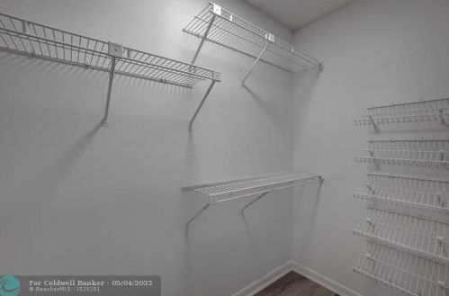 3 Mayfair Ln, Boynton Beach FL 33426-7717 exterior