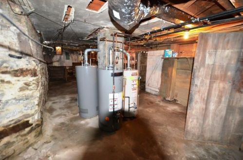 11 Derby St, Worcester MA 01604-5316 exterior