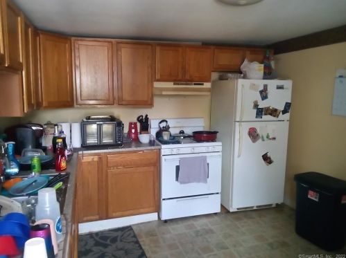 80 Furnace St, Killingly CT exterior