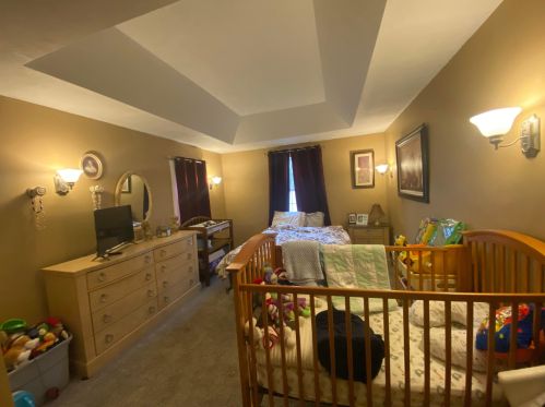 225 Jefferson St, Lowell MI 49331-1120 exterior