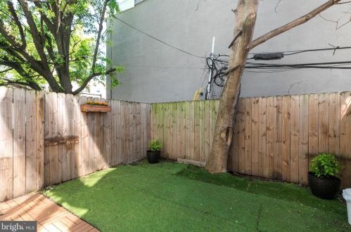 1503 19 St, Philadelphia PA 19145-1440 exterior