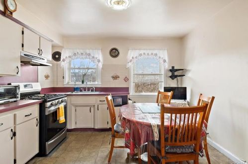 1020 Lydig Ave, Bronx NY 10462-2260 exterior