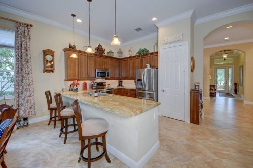 9800 Nuova Way, Fort Pierce FL 34986-2825 exterior