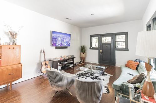 206 Clinton Ave, Dallas TX  75208-5111 exterior