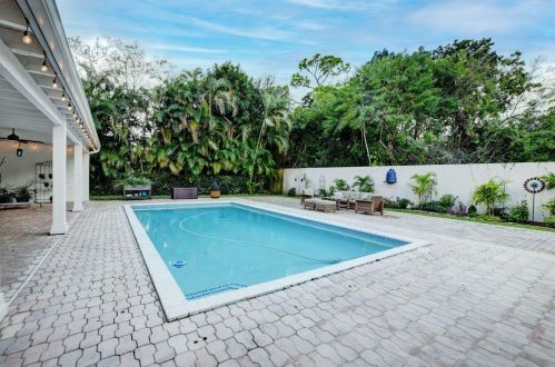 7548 Estrella Cir, Boca Raton FL  33433-1629 exterior