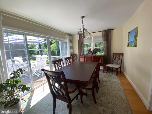 6441 Linway Ter, Mc Lean VA  22101-4111 exterior