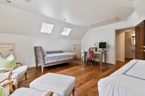 2853 Fondren Dr, Dallas TX 75205-1911 exterior