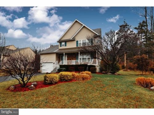1880 Glen Eagles Dr, Pottstown, PA 19464-2574